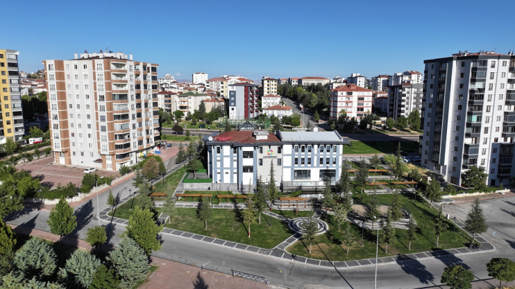 BAŞKAN ÇOLAKBAYRAKDAR’DAN KAYSERİ’YE TÜRKİYE’NİN EN GÖRKEMLİ KÜTÜPHANESİ