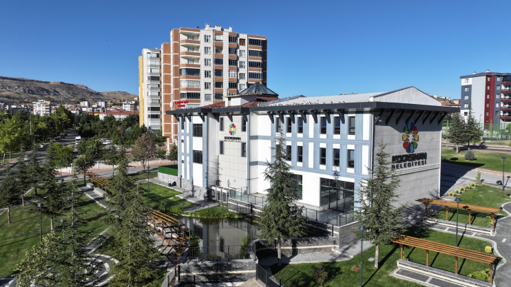 BAŞKAN ÇOLAKBAYRAKDAR’DAN KAYSERİ’YE TÜRKİYE’NİN EN GÖRKEMLİ KÜTÜPHANESİ
