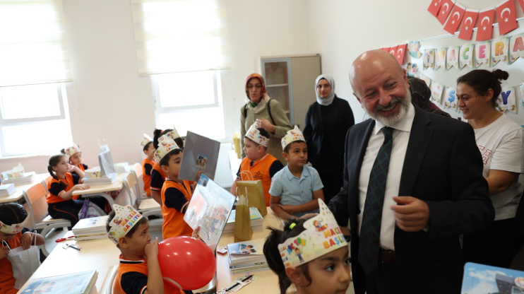 BAŞKAN ÇOLAKBAYRAKDAR: “EĞİTİME YAPILAN YATIRIM, GELECEĞE YAPILAN YATIRIMDIR”
