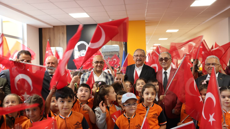 BAŞKAN ÇOLAKBAYRAKDAR: “EĞİTİME YAPILAN YATIRIM, GELECEĞE YAPILAN YATIRIMDIR”