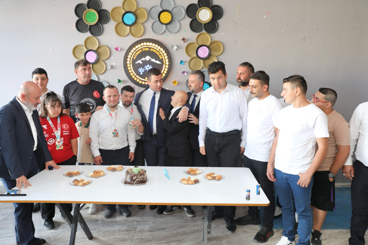 MİLLETVEKİLİ GÖKÇEK’TEN BAŞKAN ÇOLAKBAYRAKDAR’A ÖVGÜ VE TEŞEKKÜR