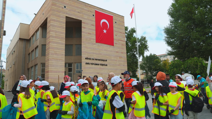 BAŞKAN ÇOLAKBAYRAKDAR: "DAHA TEMİZ ÇEVRE İÇİN DURMADAN ÇALIŞIYORUZ"