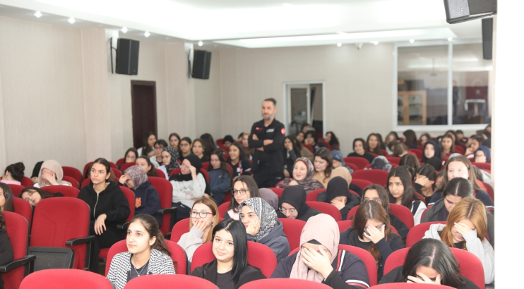 BAŞKAN ÇOLAKBAYRAKDAR, “KOCASİNAN, FARKINDALIĞIYLA DA TÜRKİYE’YE ÖRNEK OLACAK”