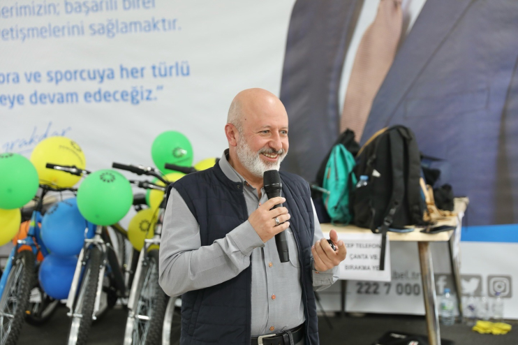 BAŞKAN ÇOLAKBAYRAKDAR, “GELECEĞİN LİDERLERİ YETİŞİYOR”