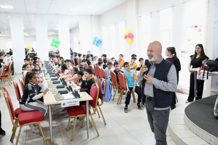 BAŞKAN ÇOLAKBAYRAKDAR, “GELECEĞİN LİDERLERİ YETİŞİYOR”