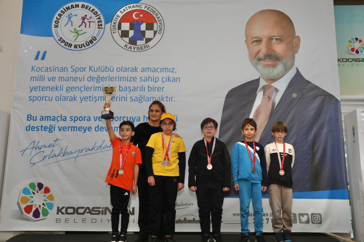 BAŞKAN ÇOLAKBAYRAKDAR, “GELECEĞİN LİDERLERİ YETİŞİYOR”