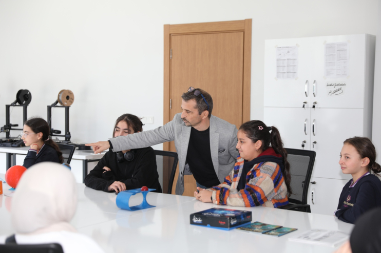 BAŞKAN ÇOLAKBAYRAKDAR: “KOCASİNAN IQ İLE GELECEĞE YATIRIM YAPIYORUZ”