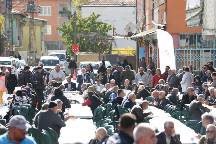 BAŞKAN ÇOLAKBAYRAKDAR: “ARGINCIK, ARTIK YENİ BİR DÖNÜŞÜMLE YEPYENİ BİR MAHALLE OLACAK”