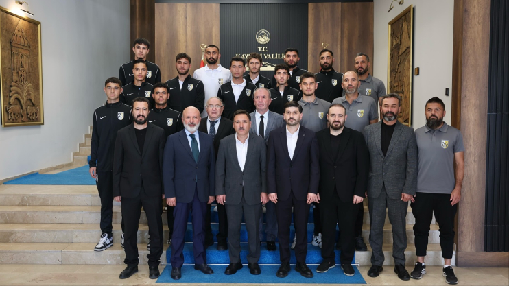 BAŞKAN ÇOLAKBAYRAKDAR: “KAYSERİ FUTBOLUNUN TEMEL TAŞI KOCASİNAN ŞİMŞEKSPOR, ŞEHRİMİZİ GURURLA TEMSİL EDİYOR”