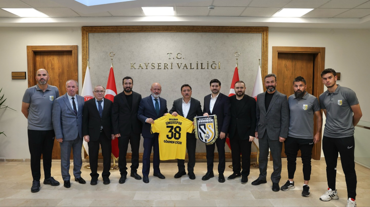 BAŞKAN ÇOLAKBAYRAKDAR: “KAYSERİ FUTBOLUNUN TEMEL TAŞI KOCASİNAN ŞİMŞEKSPOR, ŞEHRİMİZİ GURURLA TEMSİL EDİYOR”
