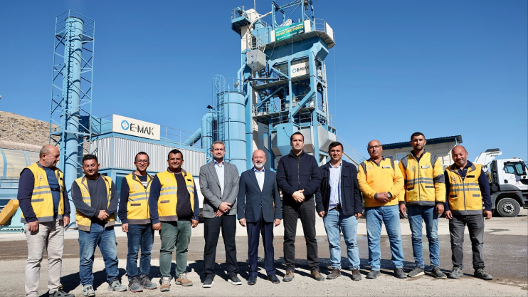 BAŞKAN ÇOLAKBAYRAKDAR: “KENDİ ÜRETTİĞİMİZ ASFALT SAYESİNDE KAMUDA 625 MİLYON TL TASARRUFLA REKOR KIRDIK”