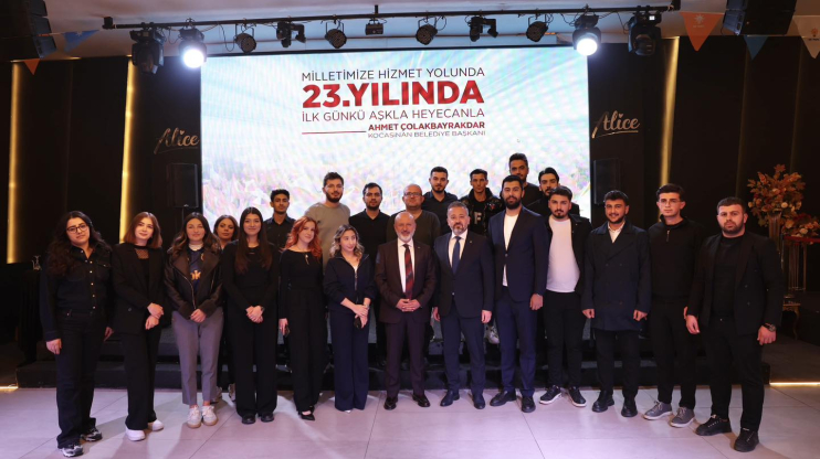 BAŞKAN ÇOLAKBAYRAKDAR: “VATANDAŞ ODAKLI HİZMET ANLAYIŞIYLA TÜRKİYE’DE FARK OLUŞTURUYORUZ”