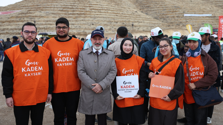 BAŞKAN ÇOLAKBAYRAKDAR, “KOCASİNAN’DA MAVİYLE YEŞİLİ BULUŞTURUYOR, GELECEĞE NEFES OLUYORUZ”