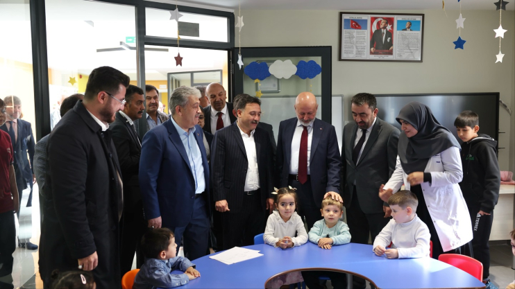 BAŞKAN ÇOLAKBAYRAKDAR, “VATANDAŞLARIMIZA DAHA KONFORLU YAŞAM OLANAKLARI SAĞLIYORUZ”