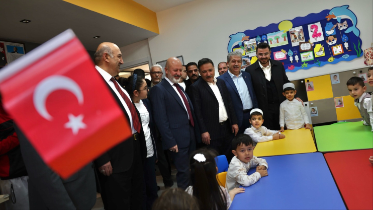 BAŞKAN ÇOLAKBAYRAKDAR, “VATANDAŞLARIMIZA DAHA KONFORLU YAŞAM OLANAKLARI SAĞLIYORUZ”