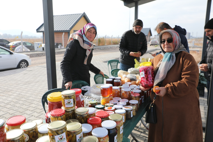 BAŞKAN ÇOLAKBAYRAKDAR: “KAYSERİ’MİZDE BİR İLK OLAN ŞEHİR MERKEZİ TARIMIYLA GELECEĞİ İNŞA EDİYORUZ”