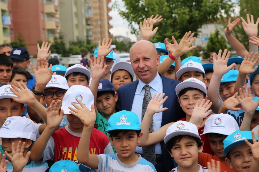 BAŞKAN ÇOLAKBAYRAKDAR’DAN EĞİTİME TAM DESTEK