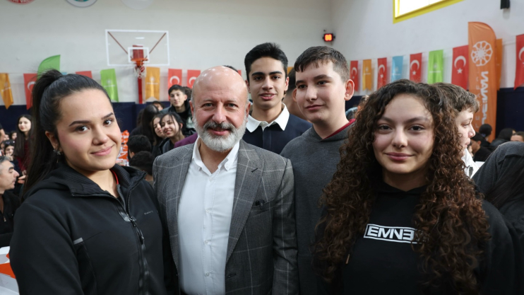 BAŞKAN ÇOLAKBAYRAKDAR: “GÜÇLÜ TÜRKİYE’NİN TEMELİ DONANIMLI GENÇLİKTİR”