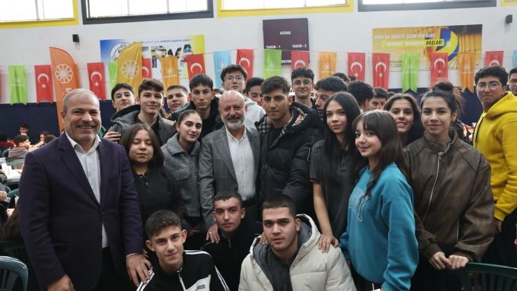 BAŞKAN ÇOLAKBAYRAKDAR: “GÜÇLÜ TÜRKİYE’NİN TEMELİ DONANIMLI GENÇLİKTİR”