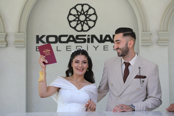 AİLE YILI KOCASİNAN’DA MUTLULUKLA TAÇLANDI: 2 BİN 638 ÇİFT EVLENDİ