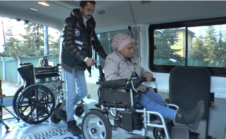 BAŞKAN ÇOLAKBAYRAKDAR, “HER BİR HEMŞEHRİMİZİN HAYATINA DOKUNACAK HİZMETLER ÜRETİYORUZ”