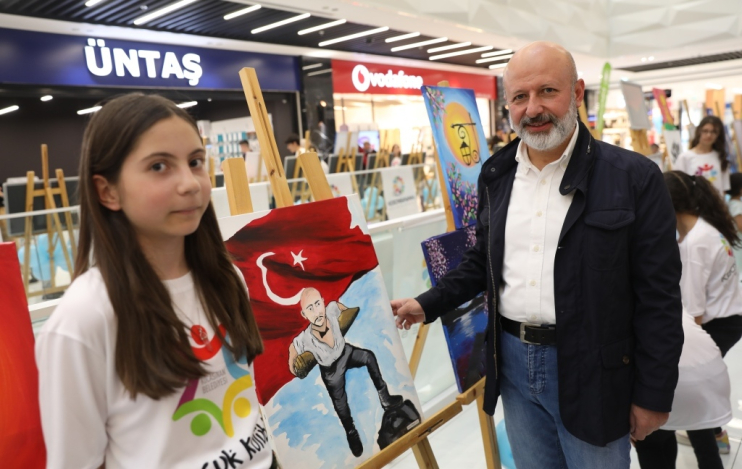 BAŞKAN ÇOLAKBAYRAKDAR; “HER ALANDA GENÇLERİMİZİN VE EVLATLARIMIZIN YANINDAYIZ”