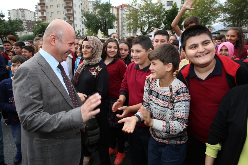 İLKLERİN BELEDİYESİ KOCASİNAN, DAHA SAĞLIKLI NESİLLER İÇİN ÇALIŞIYOR