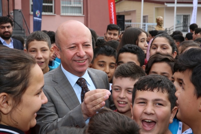 İLKLERİN BELEDİYESİ KOCASİNAN, DAHA SAĞLIKLI NESİLLER İÇİN ÇALIŞIYOR