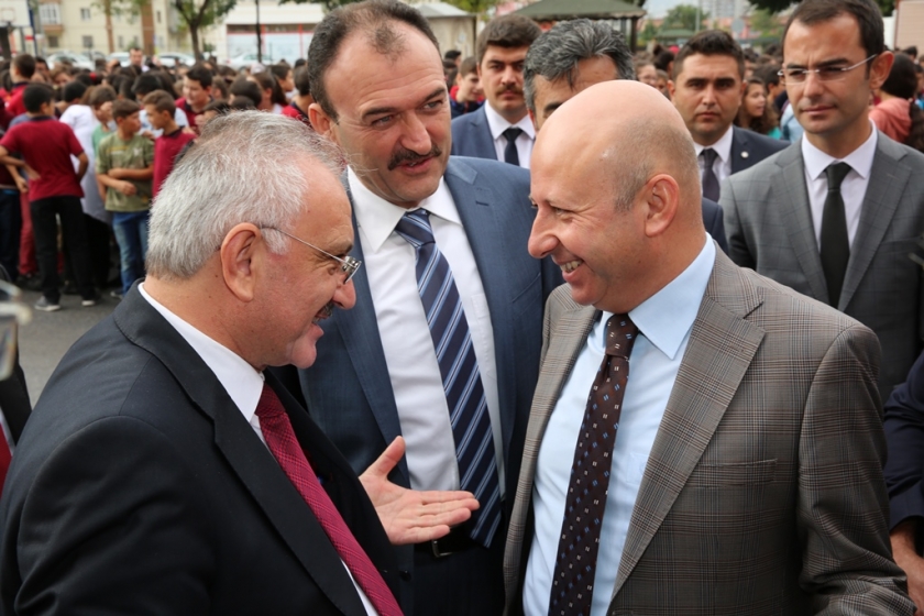 İLKLERİN BELEDİYESİ KOCASİNAN, DAHA SAĞLIKLI NESİLLER İÇİN ÇALIŞIYOR