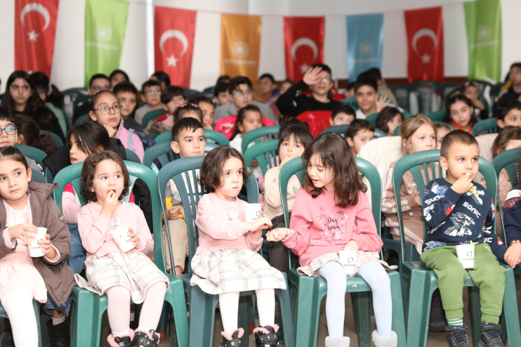 BAŞKAN ÇOLAKBAYRAKDAR: “EN KIYMETLİ HAZİNEMİZ ÇOCUKLARIMIZIN GÜLÜMSEMESİDİR”