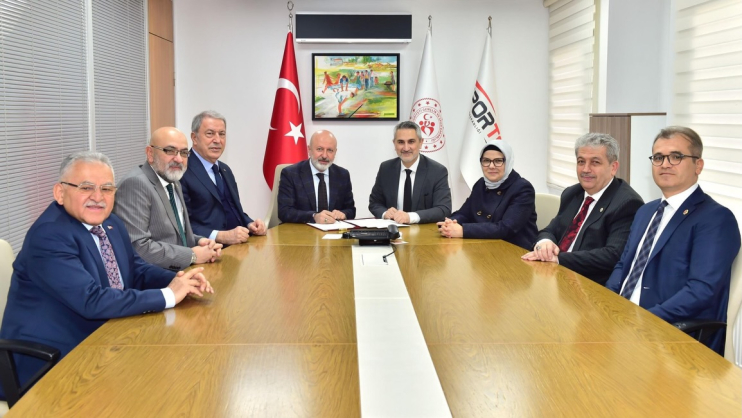 BAŞKAN ÇOLAKBAYRAKDAR, “SEYRANİ’YE YAKIŞIR KAPALI SPOR KOMPLEKSİNİ KAZANDIRIYORUZ”