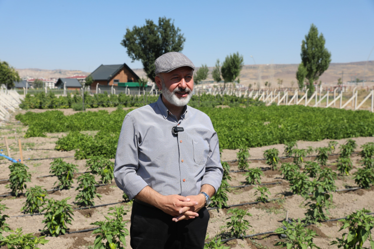 BAŞKAN ÇOLAKBAYRAKDAR: “TOPRAĞIMIZA BEREKET, ÇİFTÇİMİZE YENİ KAZANÇ KAPISI AÇIYORUZ”
