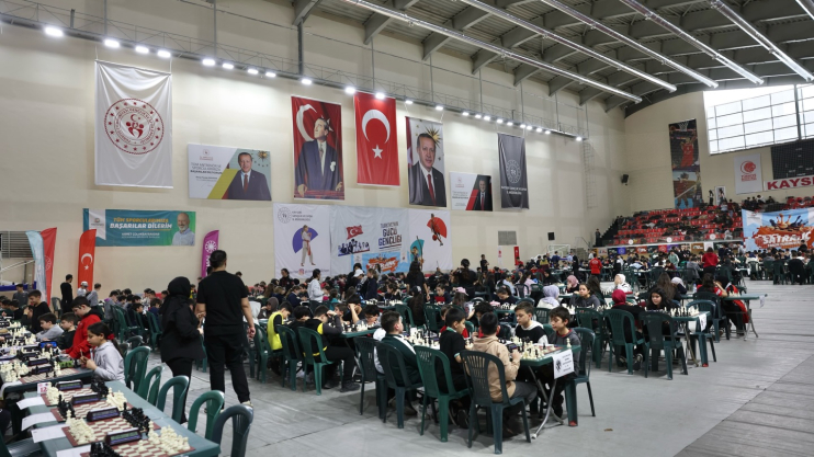 BAŞKAN ÇOLAKBAYRAKDAR, “SATRANÇTA KAZANAN, TÜRKİYE’NİN GELECEĞİ EVLATLARIMIZDIR”