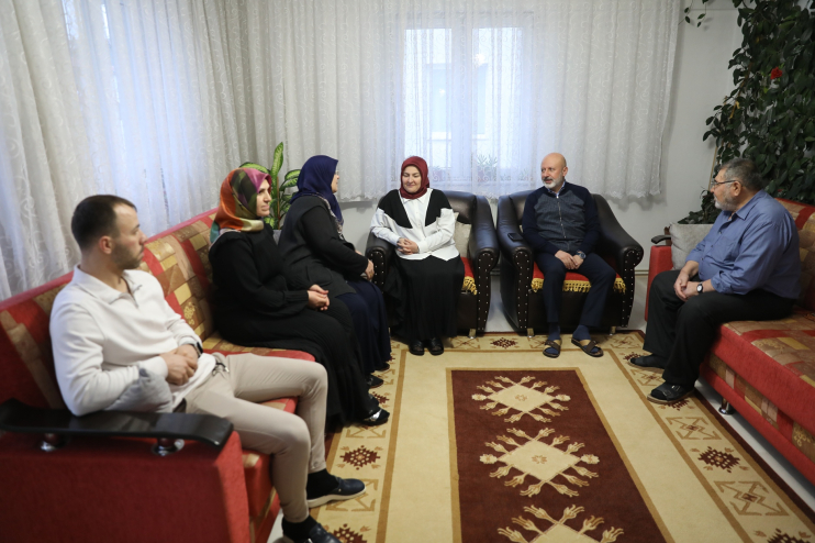 BAŞKAN ÇOLAKBAYRAKDAR: “AZİZ ŞEHİTLERİMİZ ASLA UNUTULMAYACAK, EMANETLERİ BAŞIMIZIN TACIDIR”