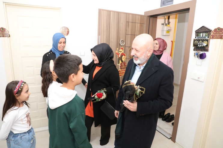 BAŞKAN ÇOLAKBAYRAKDAR: “BÜYÜK BİR AİLE OLMANIN MUTLULUĞUNU İFTAR SOFRALARINDA YAŞIYORUZ”
