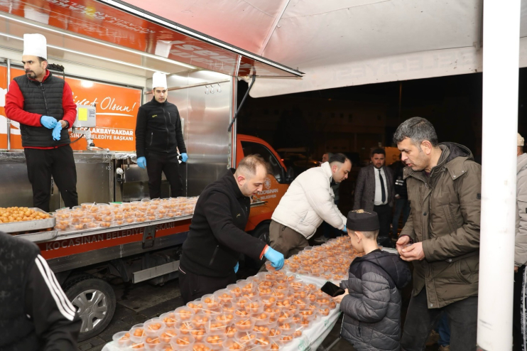 BAŞKAN ÇOLAKBAYRAKDAR’DAN SEFERBERLİK ÇAĞRISINA GÖNÜLLERE DOKUNAN HİZMETLER