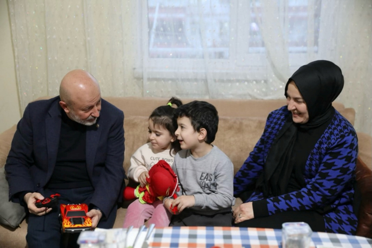 BAŞKAN ÇOLAKBAYRAKDAR: “RAMAZAN’IN BEREKETİNİ HEMŞERİLERİMLE AYNI SOFRADA PAYLAŞTIK”