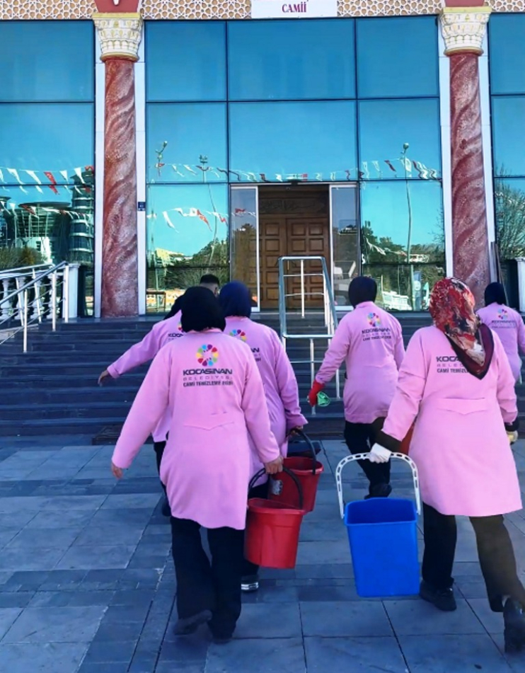 BAŞKAN ÇOLAKBAYRAKDAR, “HEMŞEHRİLERİMİZİN HUZURLU BİR BAYRAM GEÇİRMELERİ İÇİN ÇALIŞIYORUZ”