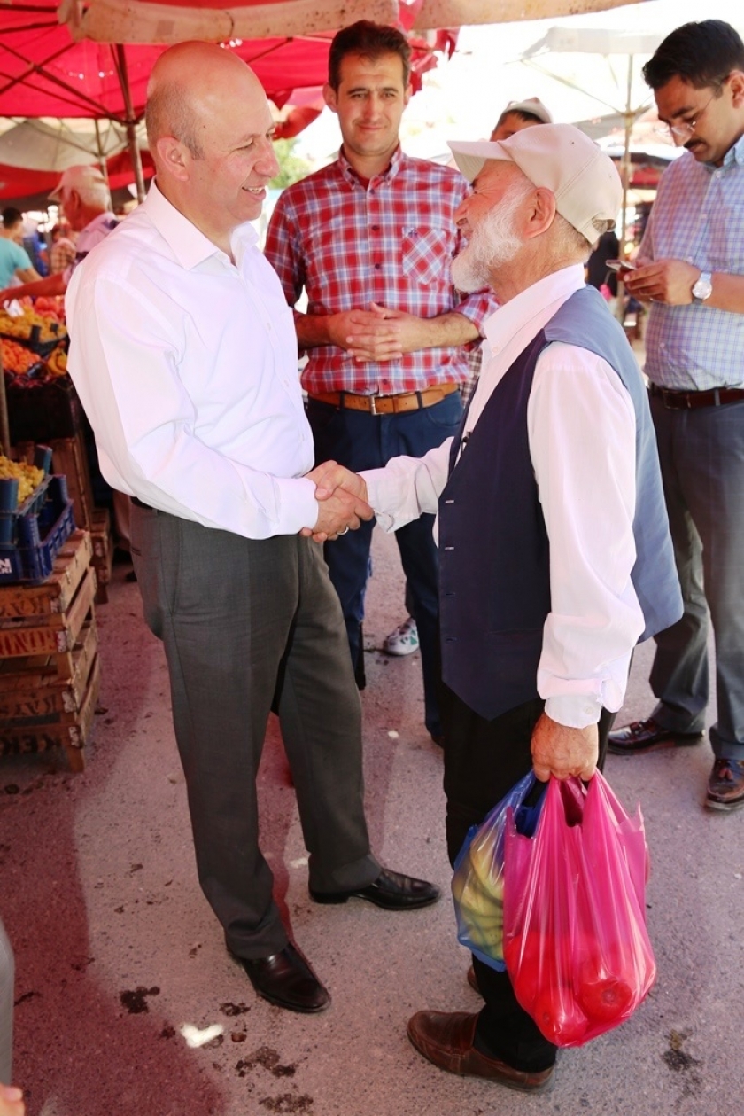 KOCASİNAN’DAN YÜZME HAVUZLU, DERSLİKLİ, FİTNESS SALONLU PAZAR YERLERİ