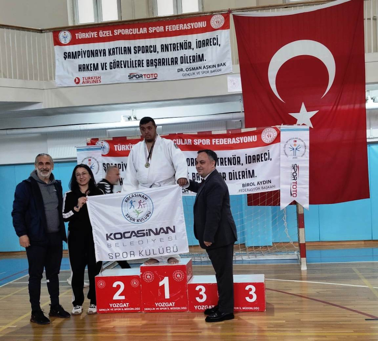 BAŞKAN ÇOLAKBAYRAKDAR, “ÖZEL SPORCUMUZ SAMET, TÜRKİYE’NİN GURURU OLDU”