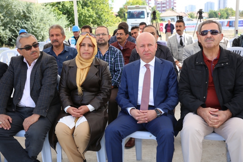 BAŞKAN ÇOLAKBAYRAKDAR SEYRANİ’DE DE DÖNÜŞÜMÜ BAŞLATTI