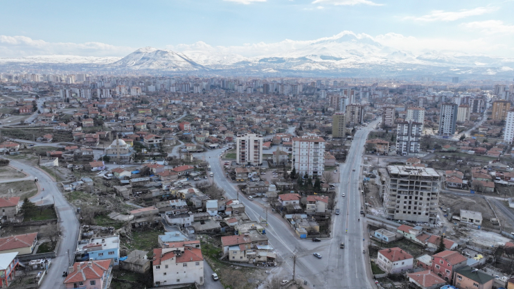 BAŞKAN ÇOLAKBAYRAKDAR’DAN AÇIK DAVET: “ŞEHİR İÇİN ARGINCIK’TA NE OLSUN İSTERSİNİZ?”