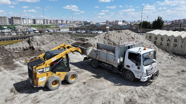 BAŞKAN ÇOLAKBAYRAKDAR, “TOPRAKLA BÜYÜYEN NESİLLER, GÜÇLÜ YARINLAR DEMEKTİR”