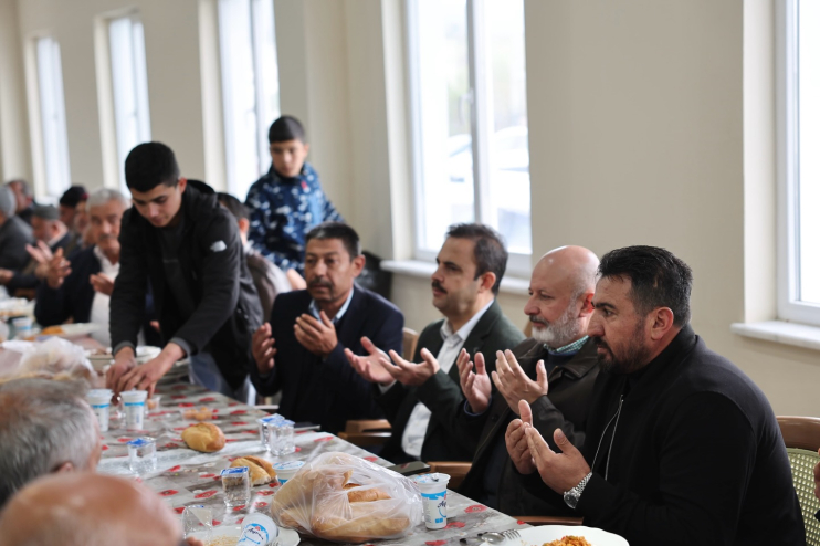 BAŞKAN ÇOLAKBAYRAKDAR: “TOPRAKLARIMIZ RAHMETLE DOYDU, HASADIMIZ BEREKETLİ OLSUN”