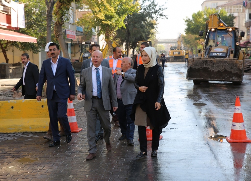 ÇOLAKBAYRAKDAR, “KOCASİNAN’DA YOLLAR DA YAYALAR DA RAHATLIYOR”