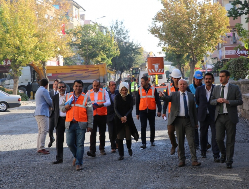 ÇOLAKBAYRAKDAR, “KOCASİNAN’DA YOLLAR DA YAYALAR DA RAHATLIYOR”