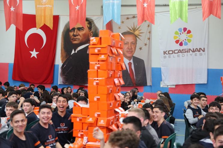 BAŞKAN ÇOLAKBAYRAKDAR: “GÜÇLÜ VE BÜYÜK TÜRKİYE’NİN TEMELİ DONANIMLI GENÇLİKTİR”