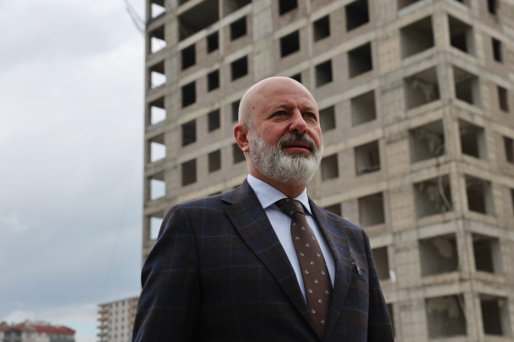 BAŞKAN ÇOLAKBAYRAKDAR, “RIZA ESASLI YERİNDE DÖNÜŞÜM MODELİNİ BAŞARIYLA UYGULUYOR, ÖRNEK BİR MAHALLE KURUYORUZ”