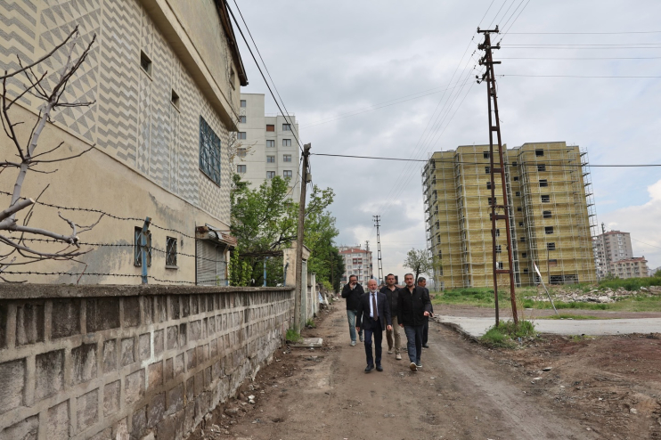 BAŞKAN ÇOLAKBAYRAKDAR, “RIZA ESASLI YERİNDE DÖNÜŞÜM MODELİNİ BAŞARIYLA UYGULUYOR, ÖRNEK BİR MAHALLE KURUYORUZ”