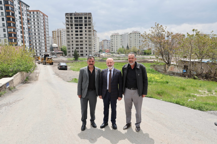 BAŞKAN ÇOLAKBAYRAKDAR, “RIZA ESASLI YERİNDE DÖNÜŞÜM MODELİNİ BAŞARIYLA UYGULUYOR, ÖRNEK BİR MAHALLE KURUYORUZ”